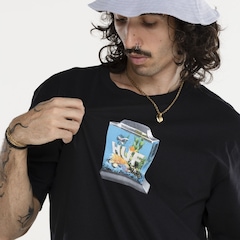 Camiseta HUF Manga Curta Fishtankin SS - Foto 4