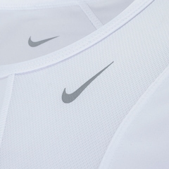 Camiseta Feminina Nike Manga Curta Dri-Fit Fast SS - Foto 3