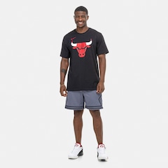 Camiseta do Chicago Bulls Nike Masculina Essentials Logo SS - Foto 4