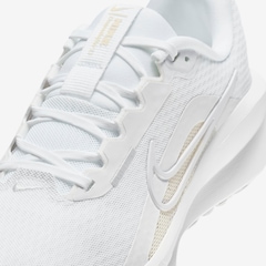 Tênis Nike Downshifter 13 Feminino - Foto 8