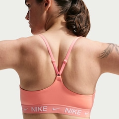 Top Fitness com Bojo Nike Baixa Sustentação Dri-Fit Indy SPT BRA - Foto 2