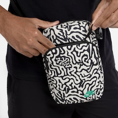 Bolsa Nike Crossbody Heritage Human Craft 4 Litros - Foto 5