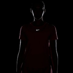 Camiseta Feminina Nike Manga Curta Dri-fit One Classic - Foto 6