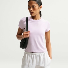 Camiseta Nike Sportswear Chill Knit - Feminina - Foto 3