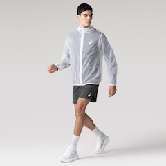 Jaqueta Masculina ASICS com Capuz Ultraleve Packable Repelente à Água - Foto 3