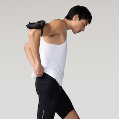 Jaqueta Masculina ASICS com Capuz Ultraleve Packable Repelente à Água - Foto 9