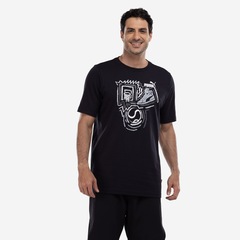 Camiseta Masculina Puma Manga Curta Graphics Year Of Sports - Foto 4