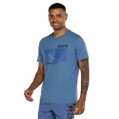 Camiseta Masculina ASICS Manga Curta Malha Est Sneaker - Foto 2