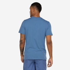 Camiseta Masculina ASICS Manga Curta Malha Est Sneaker - Foto 3