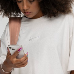 Camiseta Nike Manga Curta Sportswear Premium Essential - Foto 7