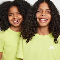 Camiseta Juvenil Nike Manga Curta Sportswear Embroidered Future - Foto 3