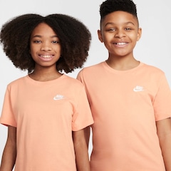 Camiseta Nike Sportswear Tee Emb Future - Infantil - Foto 3