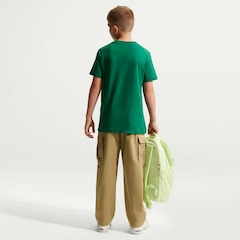 Camiseta Juvenil Nike Manga Curta Sportswear Embroidered Future - Foto 4