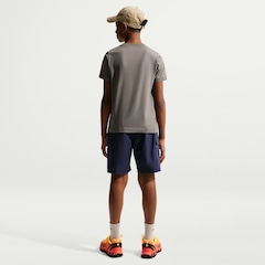 Camiseta Juvenil Nike Manga Curta Sportswear Embroidered Future - Foto 5