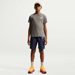 Camiseta Juvenil Nike Manga Curta Sportswear Embroidered Future - Foto 4