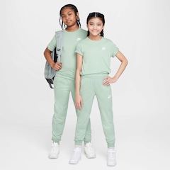 Camiseta Juvenil Nike Manga Curta Sportswear Embroidered Future - Foto 3