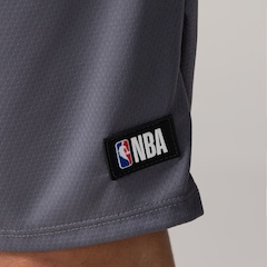 Bermuda NBA Masculina Core Logo - Foto 4