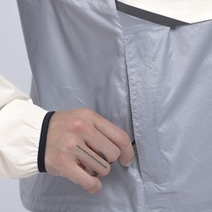Jaqueta Corta-Vento Feminina On Running Weather Jacket - Foto 3