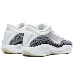 Tênis Nike G.T Hustle Academy Masculino - Foto 4