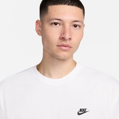 Camiseta Nike Manga Curta Sportswear Tee Club Max - Foto 3