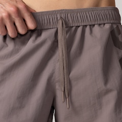 Bermuda Masculina ASICS Logo Estourado - Foto 8