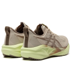 Tênis ASICS Novablast 5 Feminino - Foto 5