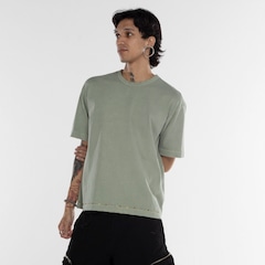 Camiseta Piet Manga Curta Gems Distressed Tee Olive - Foto 3