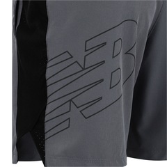 Bermuda New Balance Tenacity Logo 7 Masculina - Foto 4