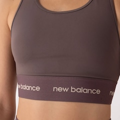 Top Fitness com Bojo Removível New Balance Média Sustentação Sport Essentials Active - Foto 4