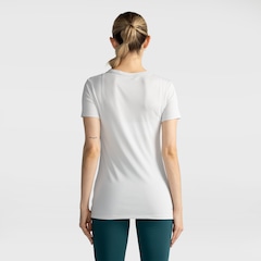 Camiseta Feminina New Balance Manga Curta Sport Essentials - Foto 2