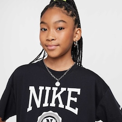 Camiseta Nike Sportswear Graphic Juvenil - Foto 3