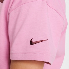 Camiseta Nike Sportswear Graphic Juvenil - Foto 5