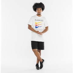 Camiseta Masculina Nike Manga Curta Sportswear 6MO Swoosh - Foto 4