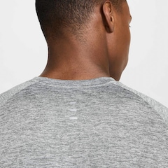 Camiseta Masculina Nike Manga Curta Dri-fit ADV Stride - Foto 7