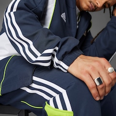 Jaqueta Urban Purist do Real Madrid 25 Masculina adidas - Foto 5