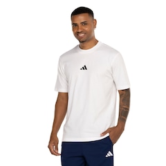 Camiseta Básica adidas Logo Pequeno - Masculina - Foto 2