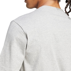 Camiseta Básica adidas Logo Pequeno - Masculina - Foto 5