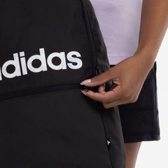 Mochila adidas Clássica Logo Linear - 22,75 Litros - Foto 3