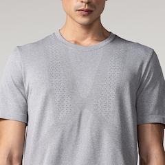 Camiseta ASICS Seamless Respirável Masculina - Foto 4
