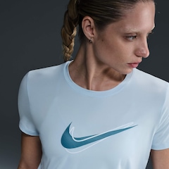Camiseta Feminina Nike Manga Curta One Swsh HBR - Foto 4