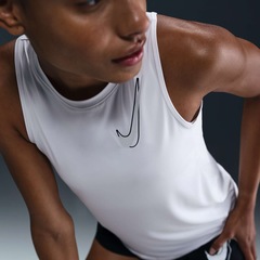 Camiseta Regata Feminina Nike One Swoosh - Foto 4