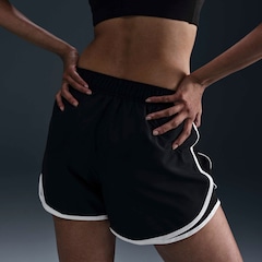 Short Nike Dri-FIT Tempo Feminino - Foto 4