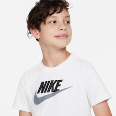 Camiseta Nike Sportswear Icon Futura Infantil - Foto 3