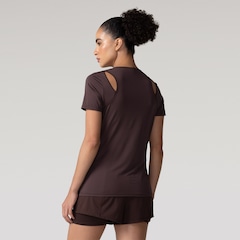 Camiseta ASICS Libélula Recorte Feminina - Foto 2