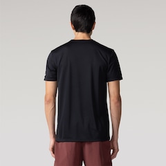 Camiseta ASICS Estampa Treino Masculina - Foto 2