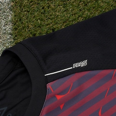 Camiseta Umbro Pro5 Unissex - Video 1