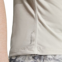 Camiseta adidas Own The Run Melange Feminina - Video 1