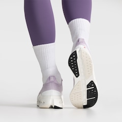 Tênis Feminino On Running Cloudsurfer Max - Foto 4