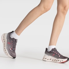 Tênis Feminino On Running Cloudsurfer Max - Foto 3