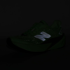 Tênis Feminino New Balance Fuelcell Rebel V5 - Foto 9